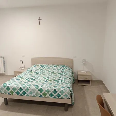 Congregazione Suore Figlie Di San Francesco Di Sales * ラ・スペツィア